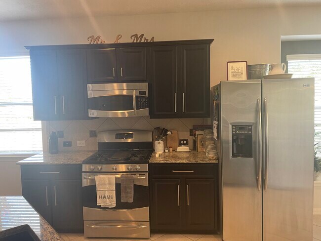 Building Photo - 2898 Torano