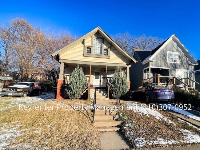 Foto del edificio - 3 Bed 2 Bath ready to rent!