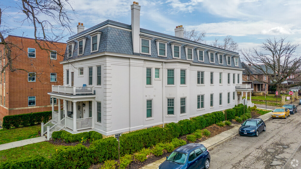 Primary Photo - 738 Bryden Rd
