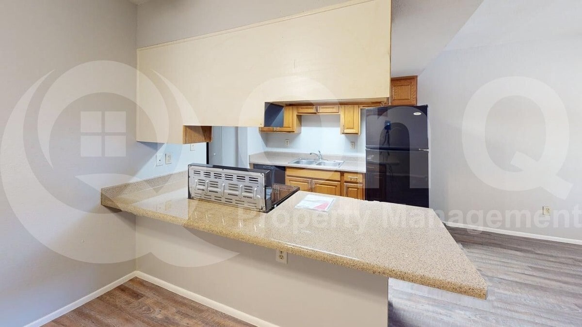 Primary Photo - 3002 E Waltann Ln