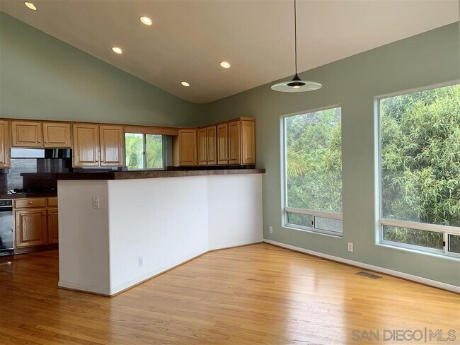 Building Photo - 3336 Martinez St