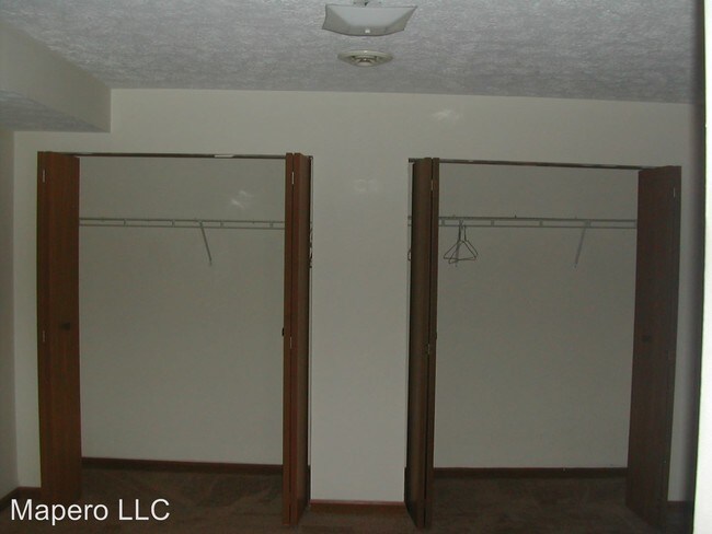 Building Photo - 916 Stewart St