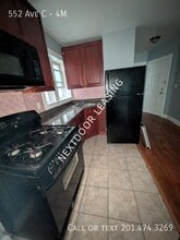 Building Photo - 552 Avenue C