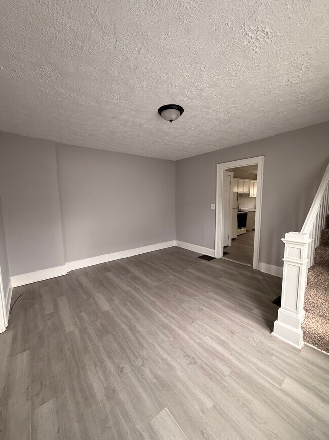 Foto del edificio - 156 Arthur Ave