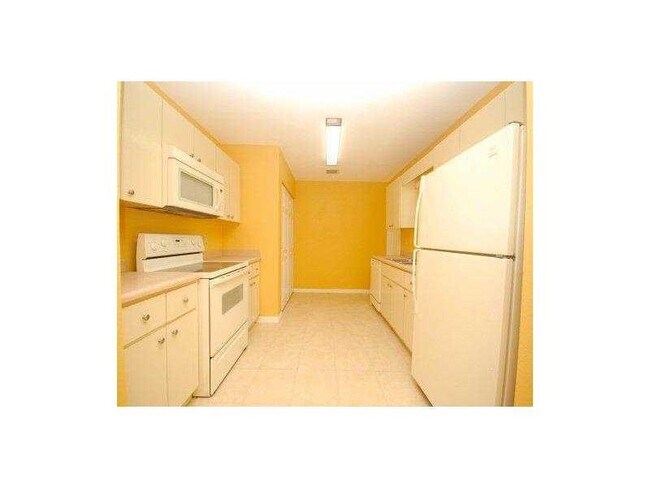Foto del edificio - 2331 N 66 Terrace