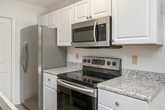 Building Photo - 2955 Sholtz Ave