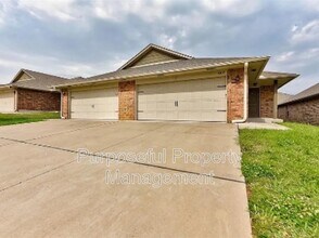 Building Photo - 4313 Edinburg Way