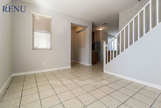 Foto del edificio - 4 Bed, 3 Bath, Corner Lot!