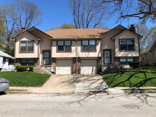 Building Photo - 4613 Wyoming St