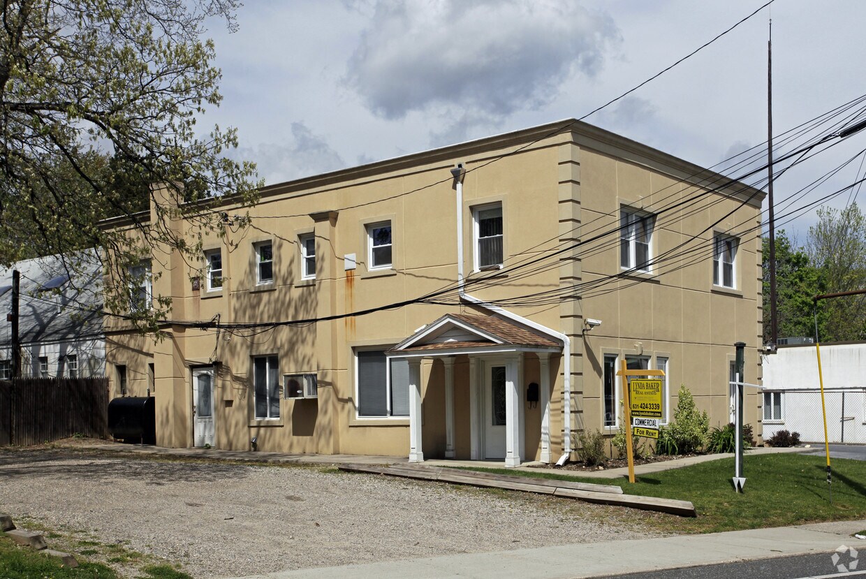 Foto principal - 195 W Hills Rd