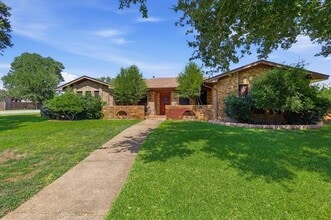 Building Photo - 114 Stone Canyon Dr