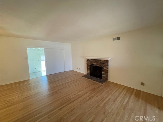 Building Photo - 1440 E Rose Ave