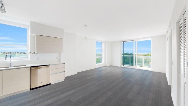 Building Photo - 4250 Biscayne Blvd