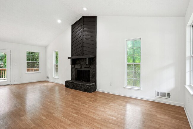 Foto del edificio - 8298 Blackfoot Trail