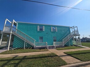 Building Photo - 4217 Sealy Ave