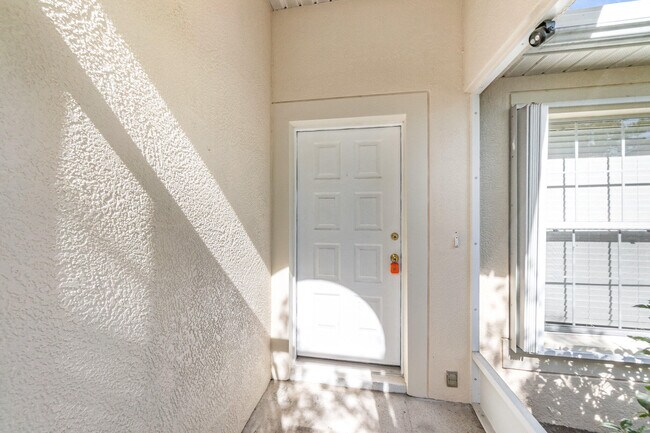 Foto del edificio - 1742 Laramie Cir