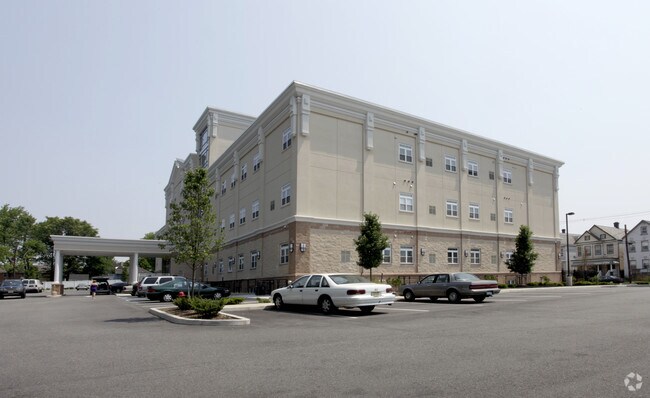 Sheridan Luxury Apartments Rentals Perth Amboy, NJ Apartments.com