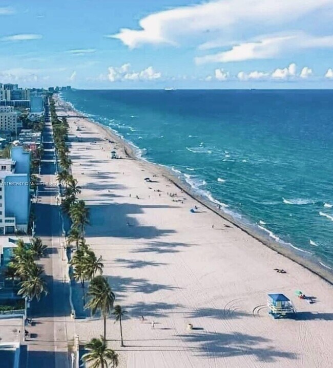Foto del edificio - 3725 S Ocean Dr