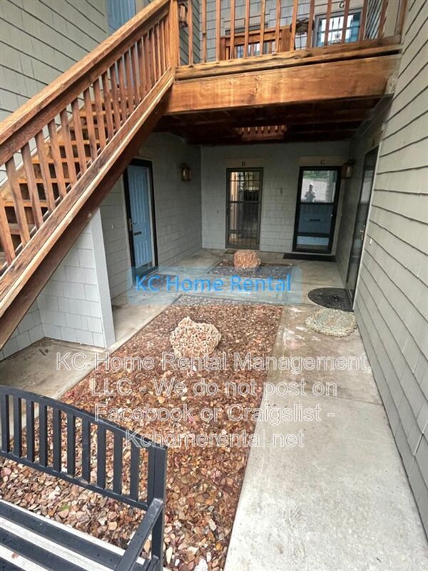 Foto del edificio - 12013 W 58th Pl