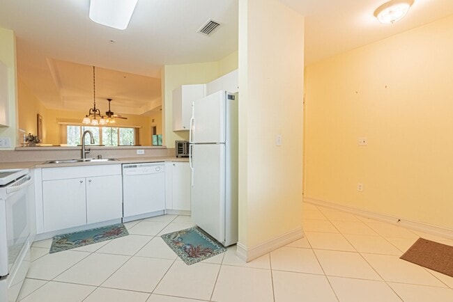 Foto del edificio - Peaceful Preserve-View Condo in Gated Blue...