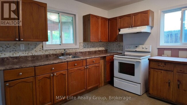 Photo du bâtiment - 74 David St