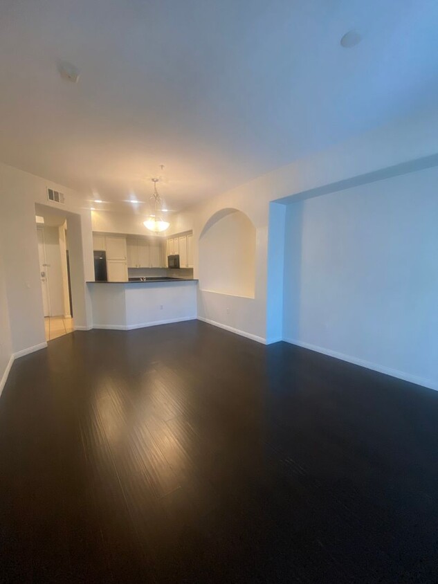 Primary Photo - Amazing 2 bedroom condo on the South Strip