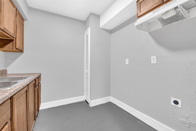 Building Photo - 3802 Dabney St