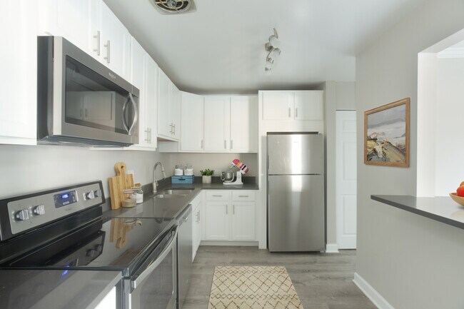 Foto del edificio - 4400 W Lake Ave