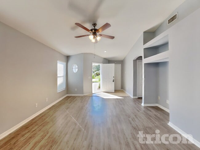 Building Photo - 10605 Navigation Dr