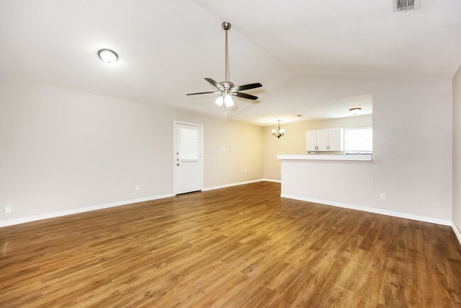 Foto del edificio - 1108 N Knowles Dr