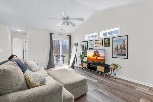 Foto del edificio - 3825 Elizabeth Ave