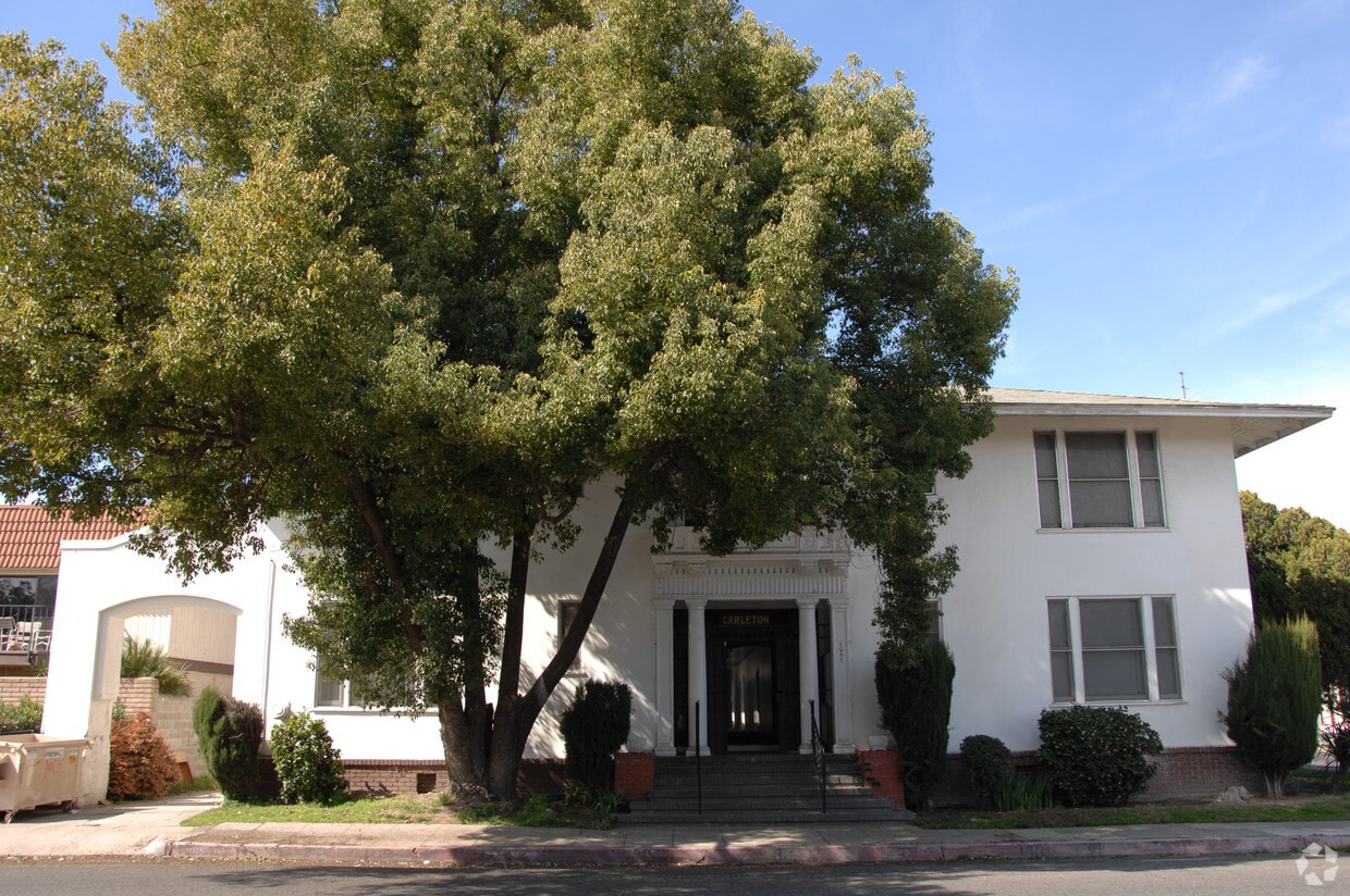 Building Photo - 1041 N Fulton St