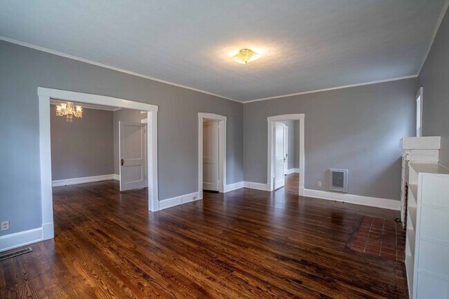 Building Photo - 505 Malone Cir