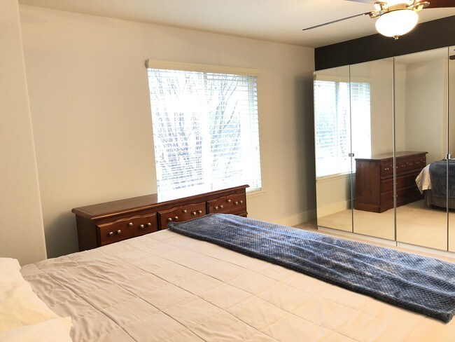 Foto del edificio - 2712 Ashwell Ln