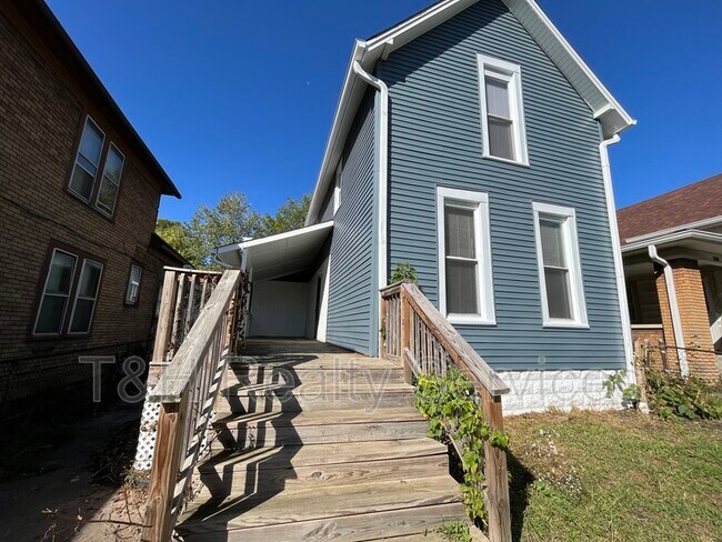 Foto del edificio - 1418 Linden St