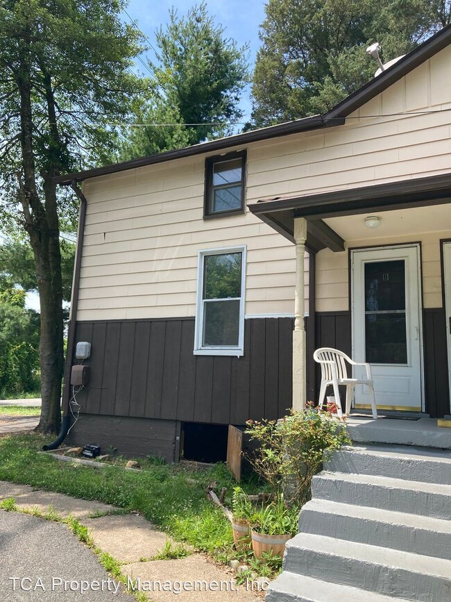 Building Photo - 2 br, 1 bath House - 1201 Edgewood Road Un...