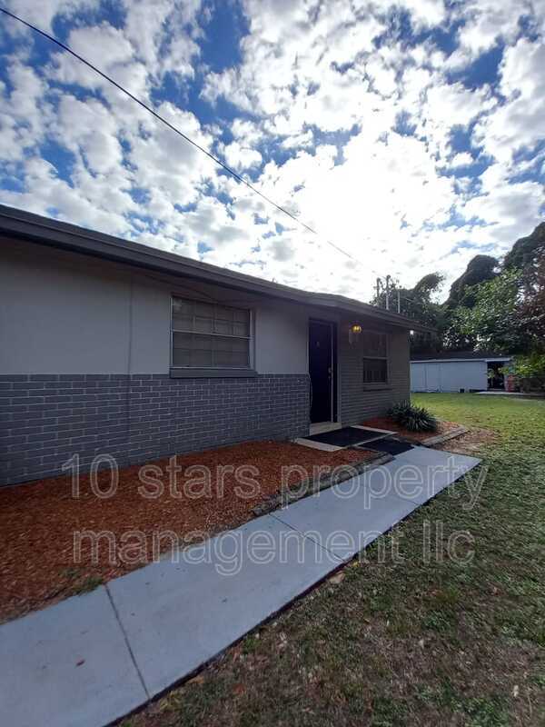 Foto principal - 9313 Eastfield Rd