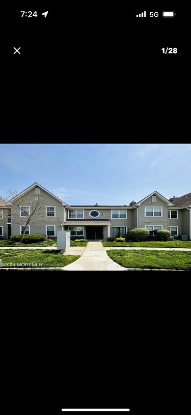 Primary Photo - 76 Des Moines Ct
