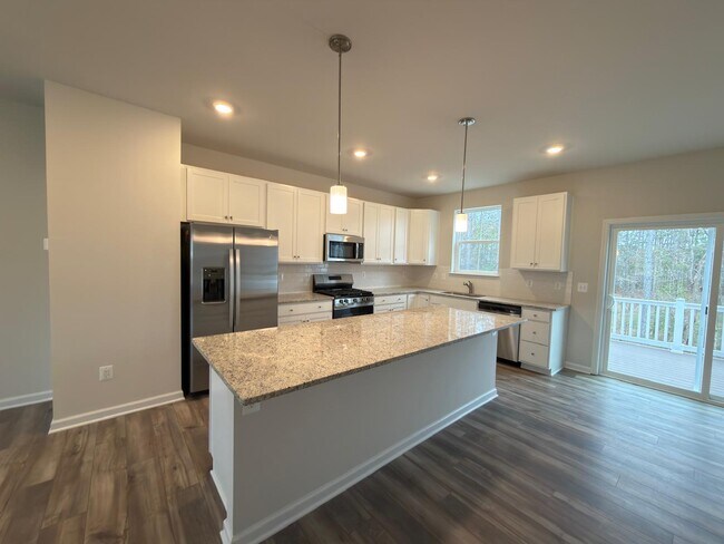 Foto del edificio - 16017 Abelson Wy