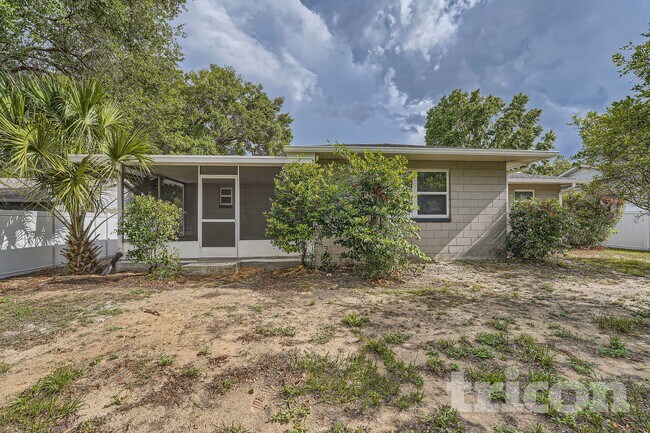 Foto del edificio - 2705 Knollwood Trail