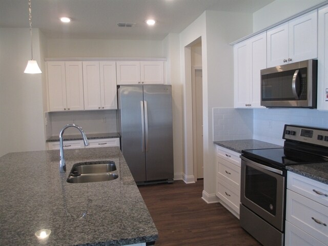 Foto principal - 870 Sunny Stroll Dr