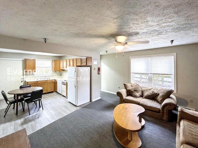 Building Photo - 208 Lower Consol Rd NW