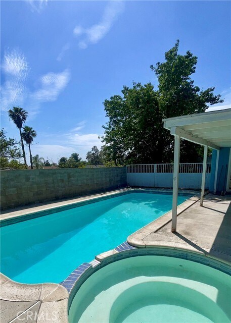 Foto del edificio - 2685 Belmont Ave W