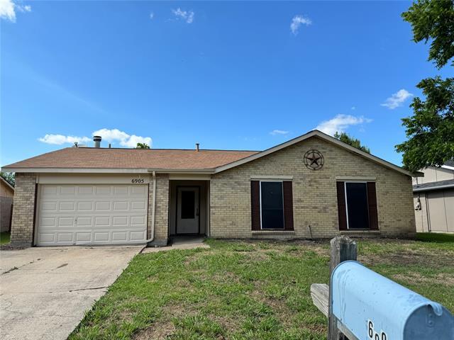 Foto principal - 6905 Lincolnshire Ln