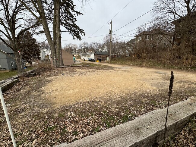 Foto del edificio - 238 N Booth St