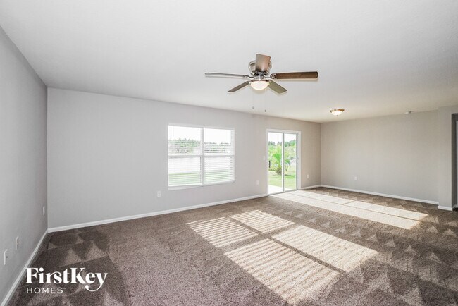 Building Photo - 69 Green Palm Ct