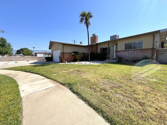 Foto del edificio - Single-Story 3-Bedroom Rialto Home on a Cul-de-Sac!