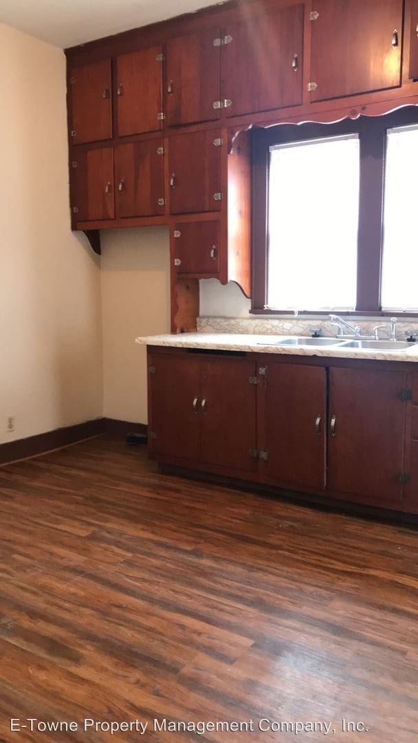 Building Photo - 2 br, 1 bath House - 420 Osage