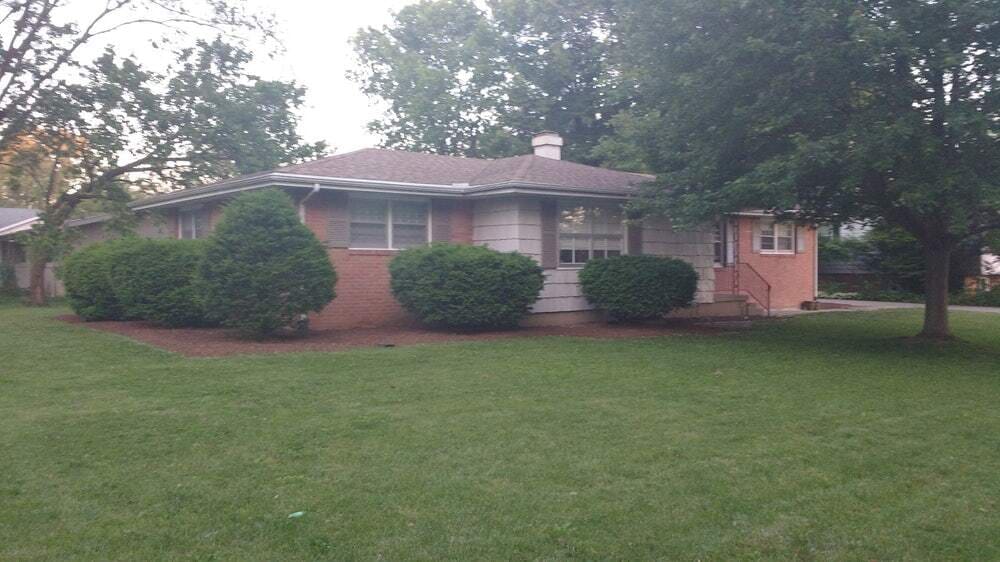Building Photo - 901 E Mumford Dr