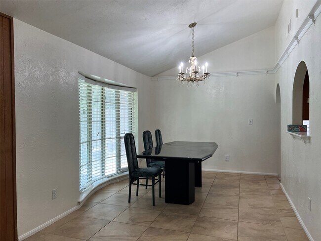 Foto del edificio - 8831 Hendon Ln